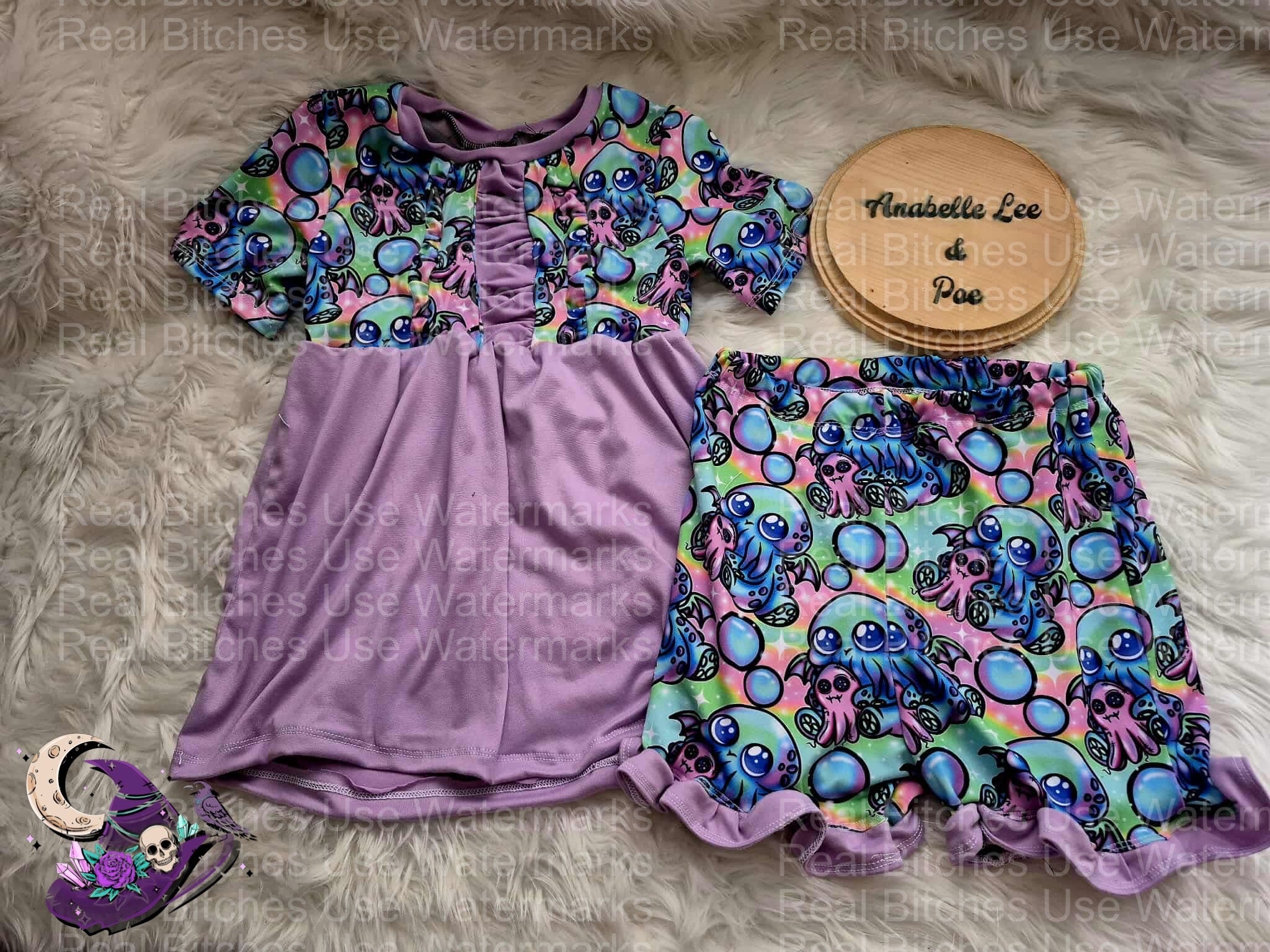 Northern lights shorts and tshirt