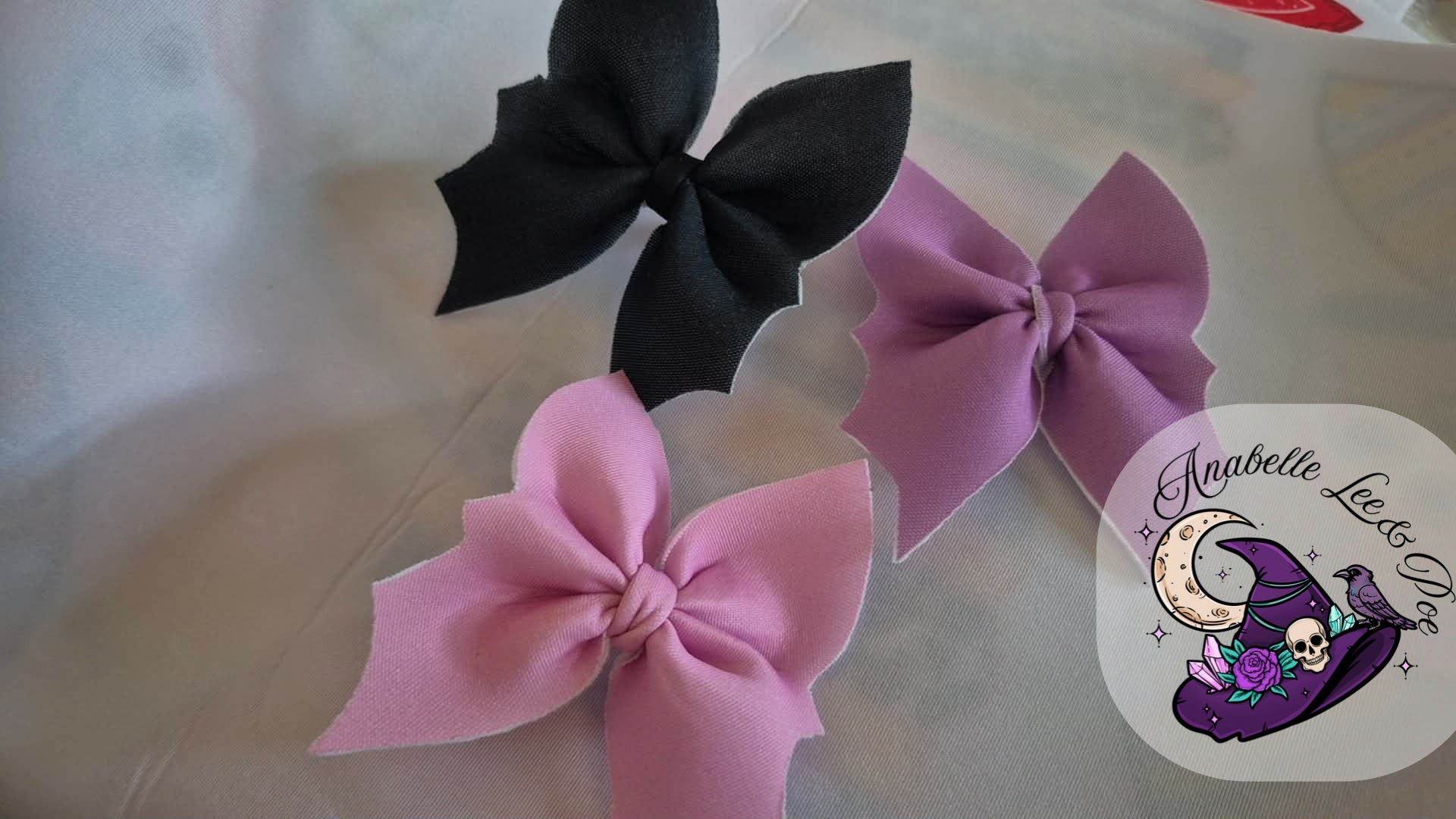 Mini Bat bubble bows