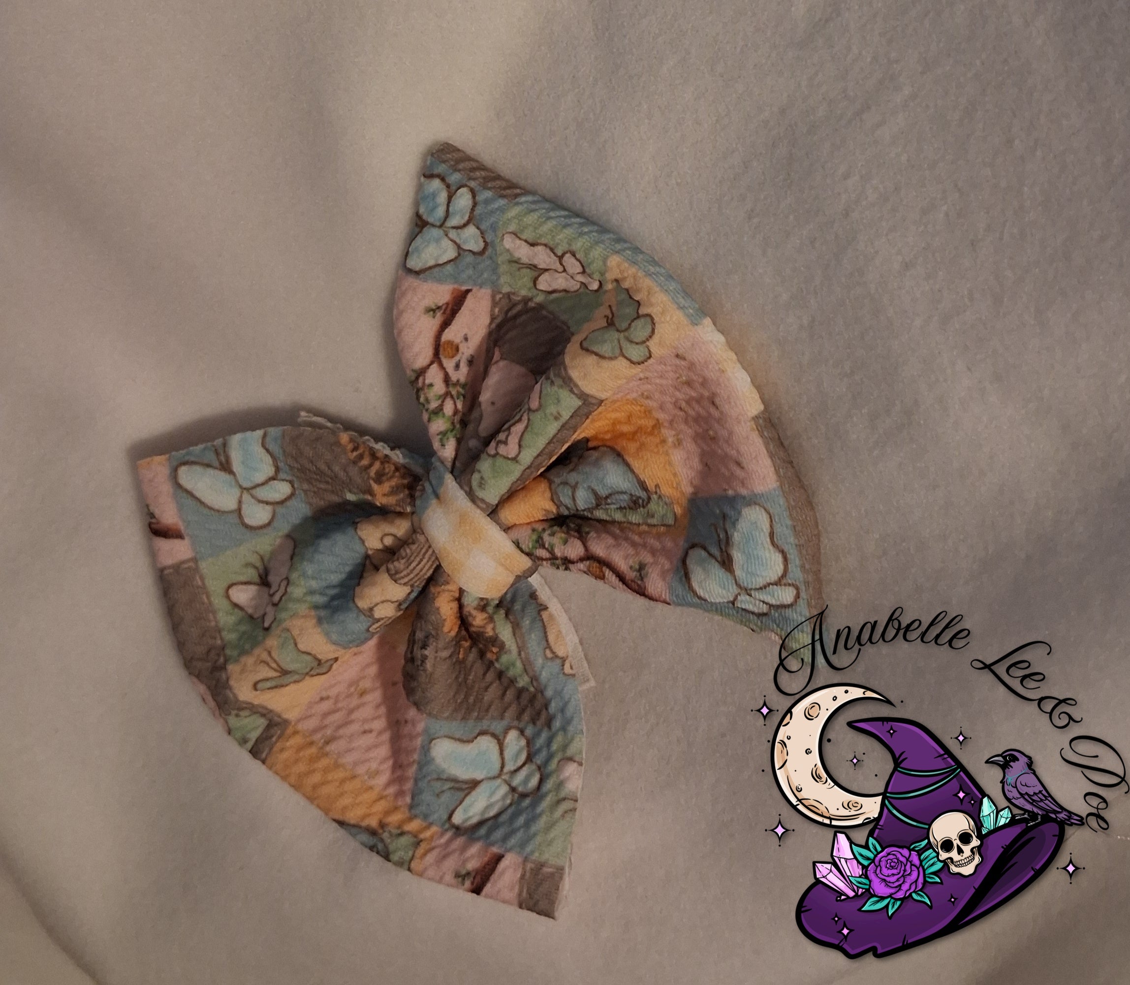 Vintage hundred acre friends bow